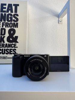 Sony  ZVe10 (Like new)