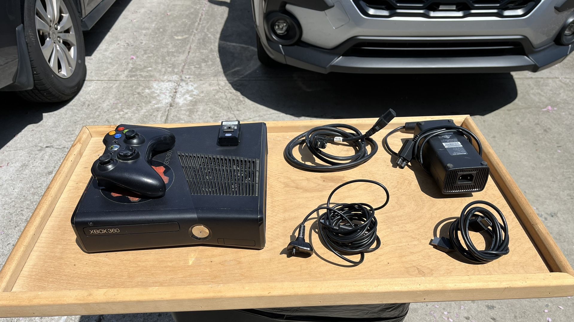 Xbox 360 With All Cables 2 Controllers