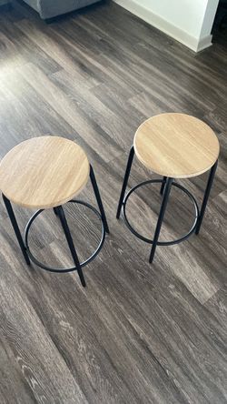 2 Stools
