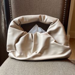 Big Woman Handbag 