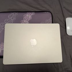 MacBook & Magic Mouse