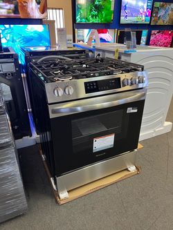 Frigidaire island gas range