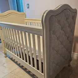 Solid Wood Beautiful Baby Crib