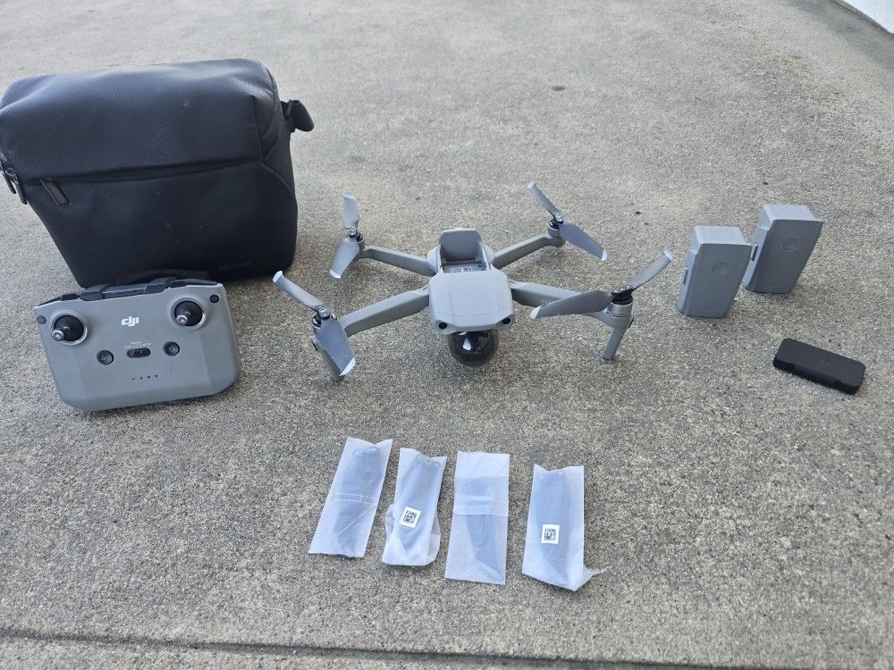 DJI Mavic Air 2 w/ Fly More Kit