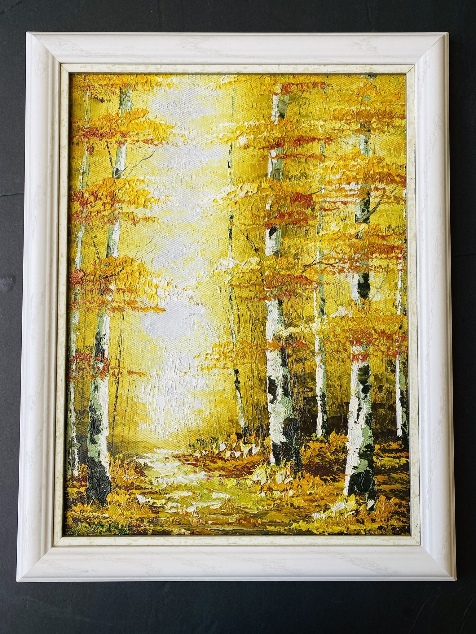Great Valentine Gift! Antique Beautiful Stylish Piece of Art. Beautiful colors. Oil on canvas. Nice wood frame. 18.25”x 14.25”. Like new condition. Fr