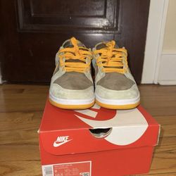 Nike Dunk Low Dusty Olive 