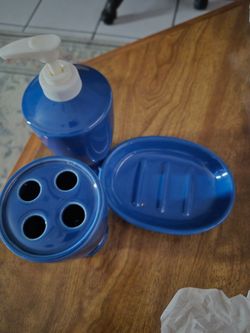 Blue Bathroom Accessory Set 3 Piece