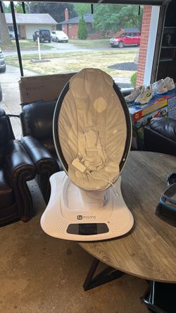 Mommaro 4 moms sleeper for infants