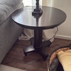 Coffe Table And 2 End Tables