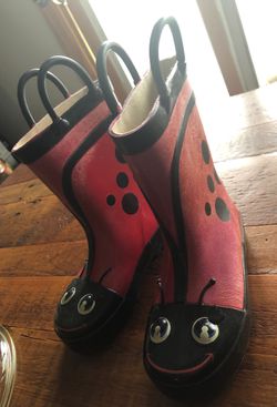 Toddler Ladybug rain boots size 9/10