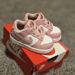 Nike Dunk Low Pink Size 4c Toddler