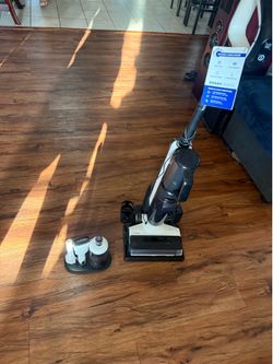 Romeo floor vaccum