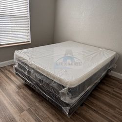 Queen mattress pillow top set with box spring (2pc - new) 