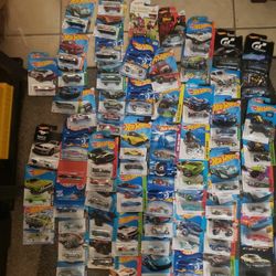 Hotwheels - NEW Unopened - 100's - 9 Car Packs