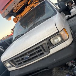 Parting Out 2003 Ford E320 Ecoline Parts