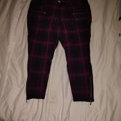 Torrid Brand Women's  Plus Sized Capri