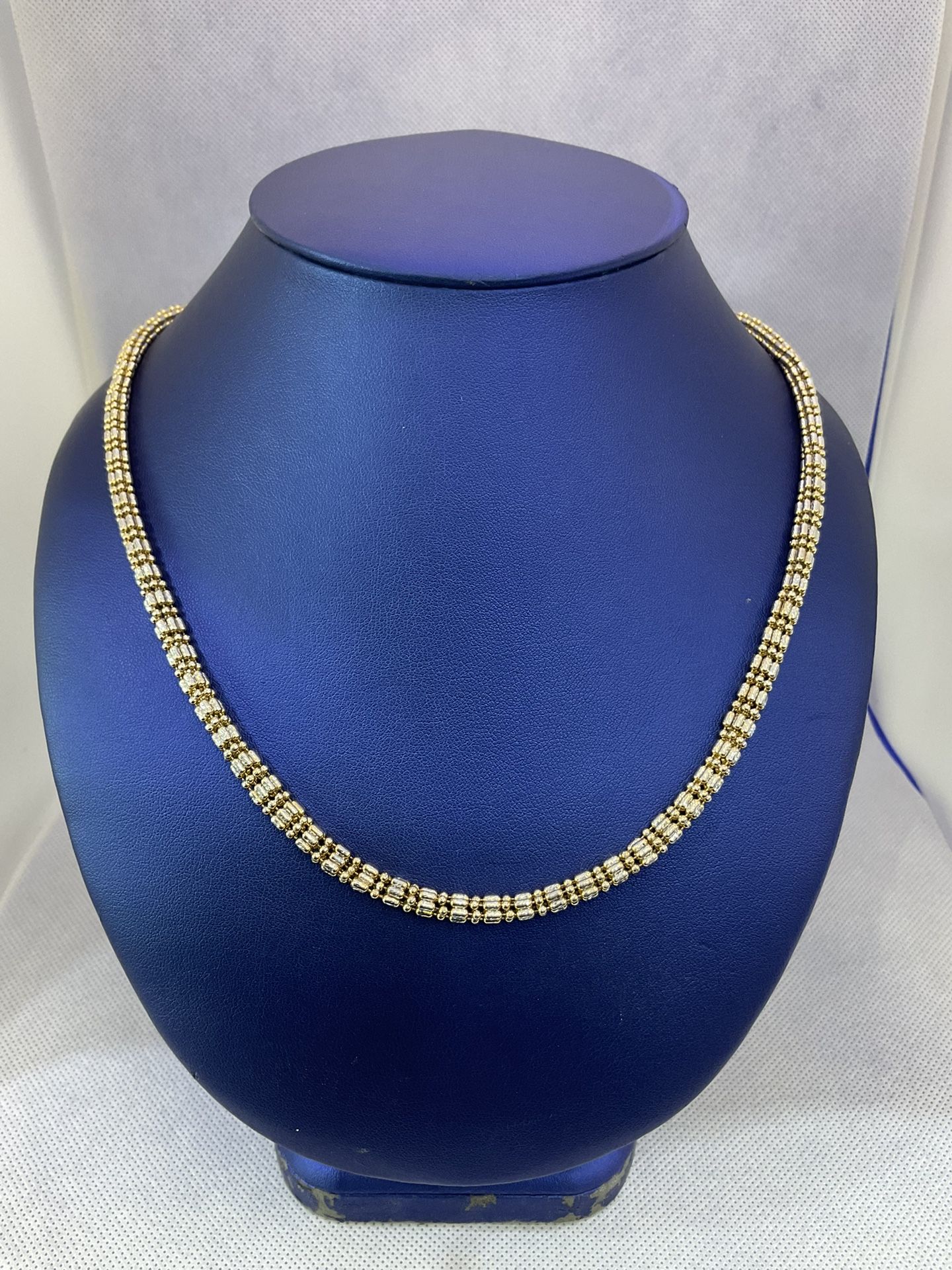 10KT Gold Two Tone Chain