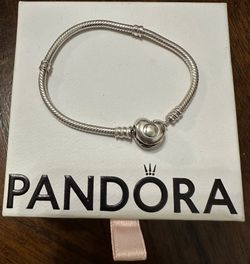100% Authentic Pandora Sterling Silver Heart Clasp Snake Chain Bracelet