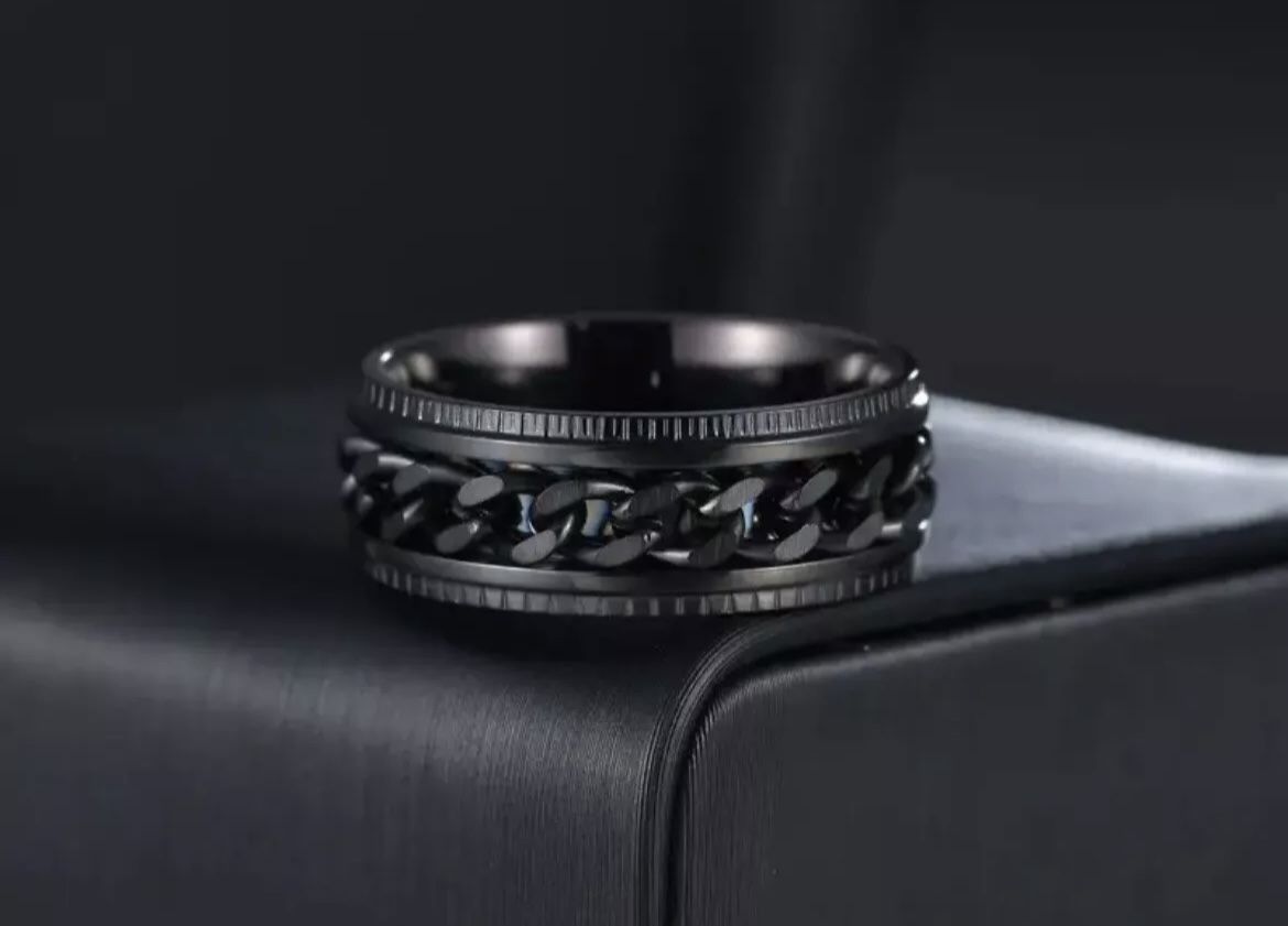 Black Stainless Steel Spinner Ring