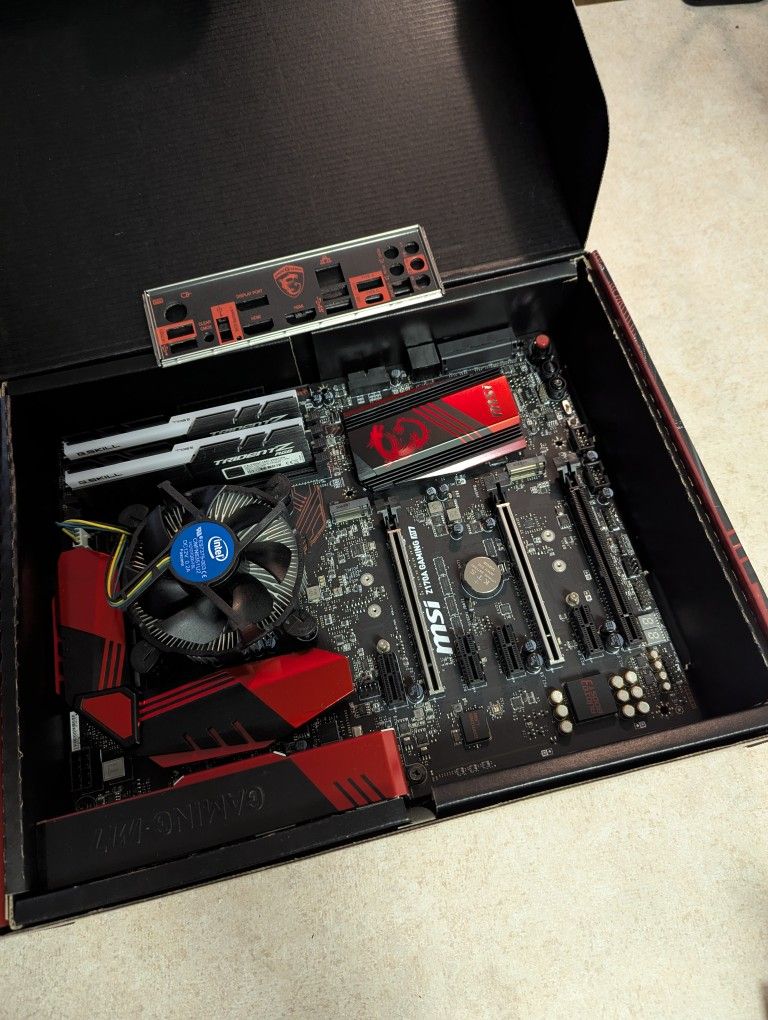 Motherboard/CPU/RAM Combo