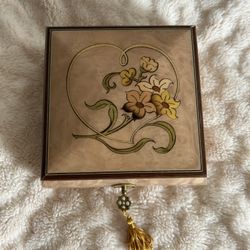 Jewelry Music Box 
