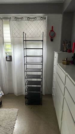 Shoes rack