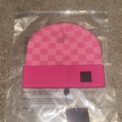 Premium Designer-Style Beanie – Cozy & Warm”