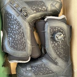 K2 Sapera Women’s Snowboard Boots – Size 6.5 – Black – Great Condition