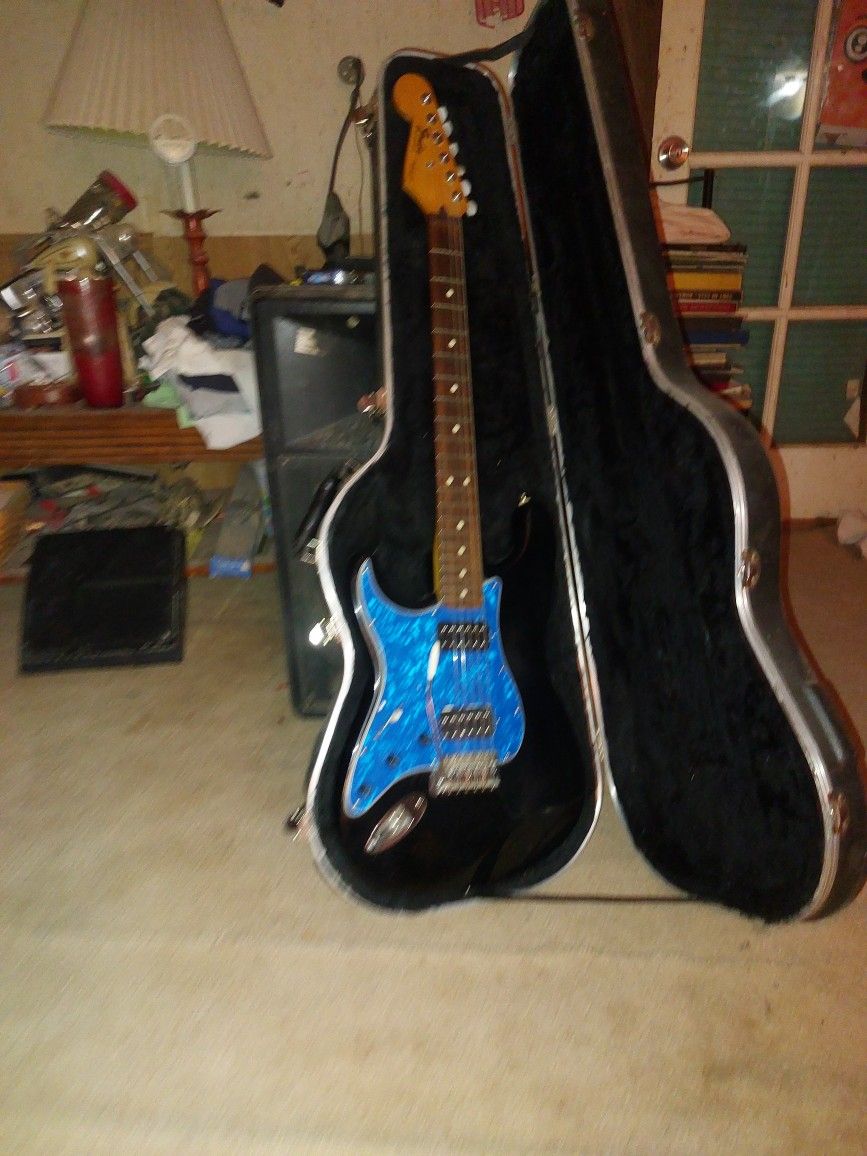 Left Handed Fender Stratocaster