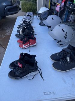 Baseball Cleats , Baseball Helmets And Softball Helmet