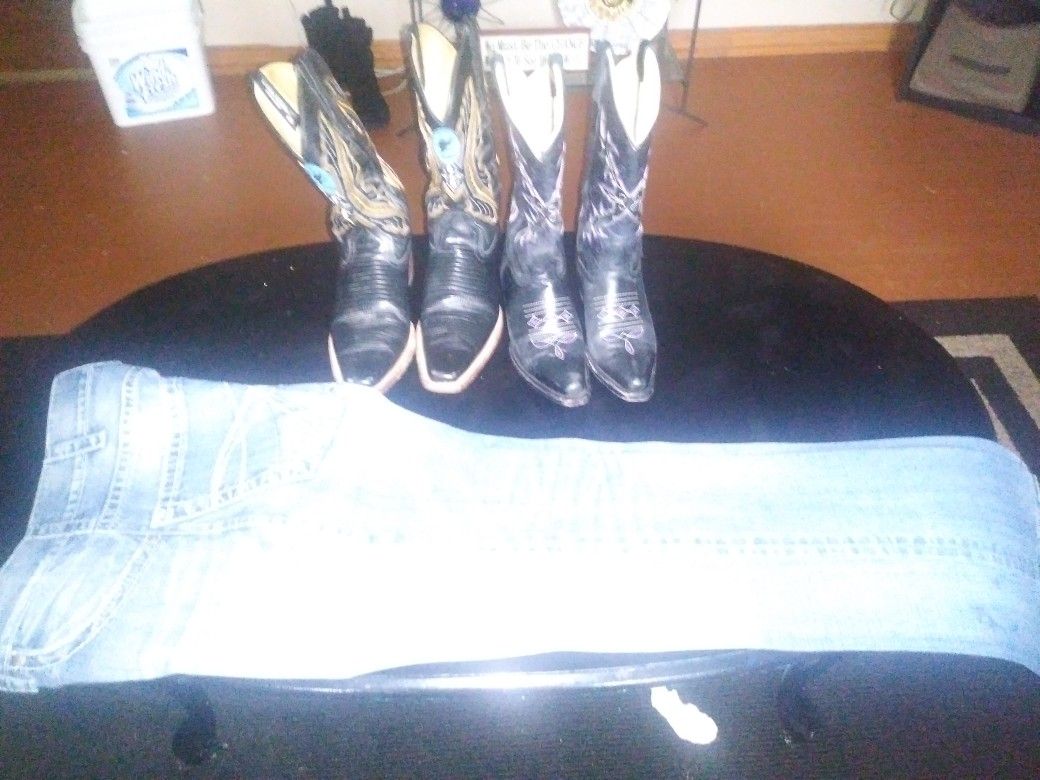 Pantaloons y por las boots
