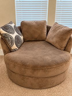 Oversized Round Lounge Chair