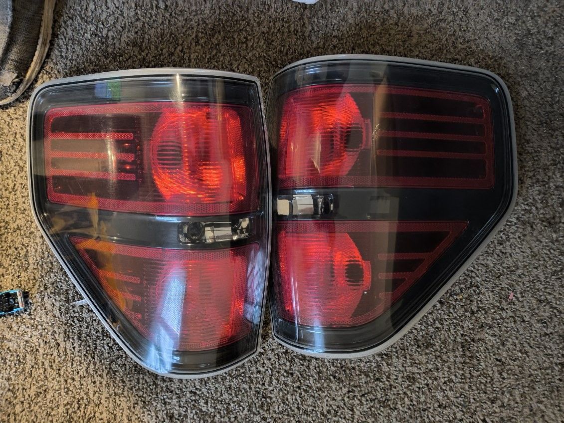 2023 Ford F150 Tail Light Assembly (Left & Right)