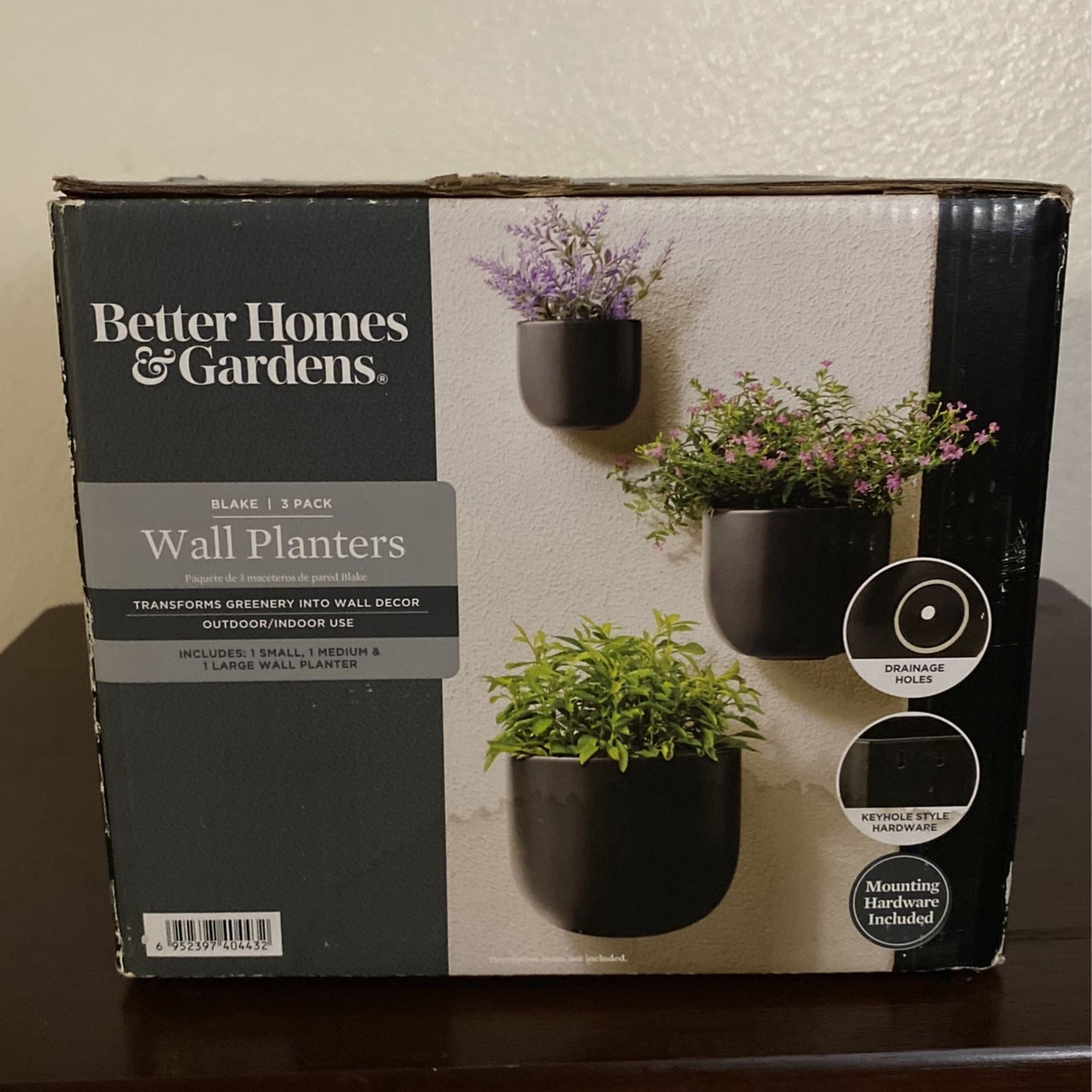 Wall plants vase