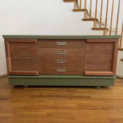 ✨ Antique Dresser ✨ FREE DELIVERY 🚚 