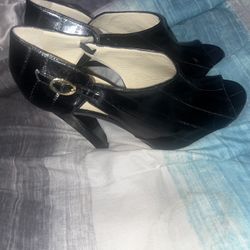 Jimmy Choo Woman’s Hills 