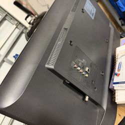 Samsung 32” Tv 