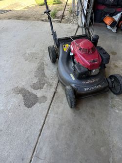 Honda Comercial HRC 216