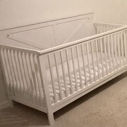 Baby Crib with Mattress