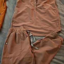 Figs scrubs - Womens - Mauve