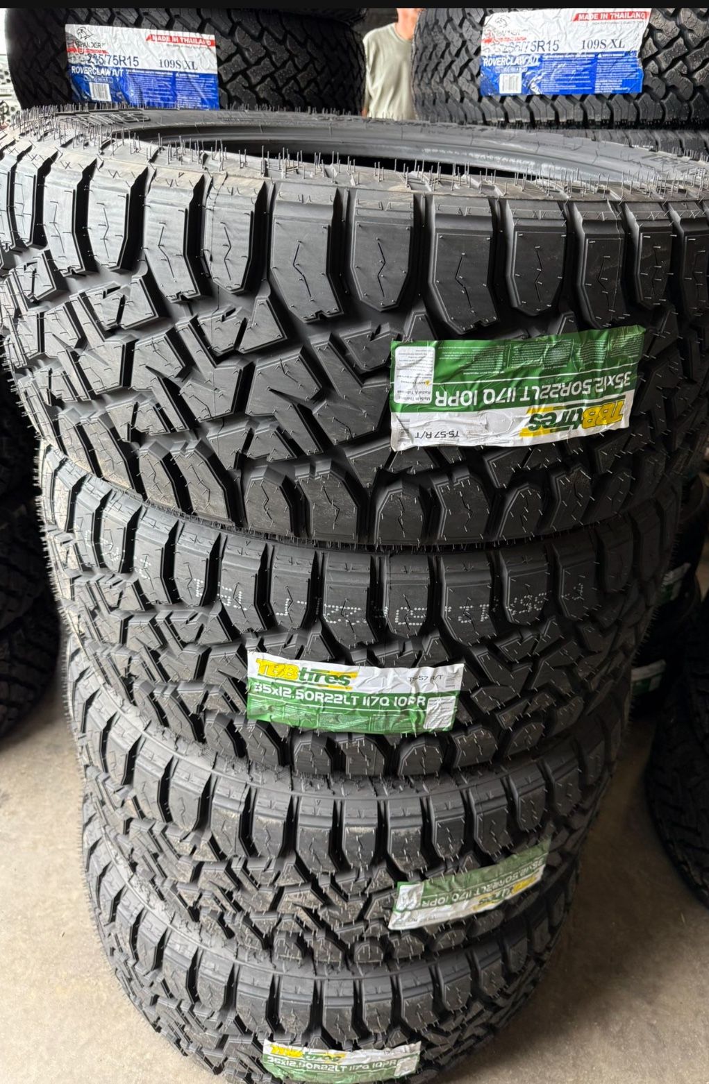 35/12.50/22 Rugged Terrain Tires