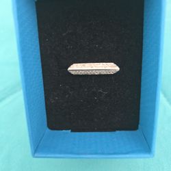 Diamond Ring Size 7 Very Unusual Setting