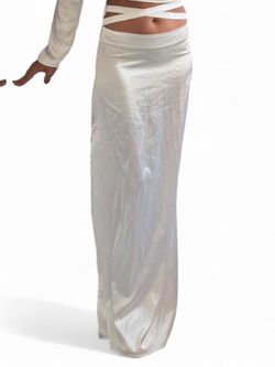 Boohoo White maxi skirt with cut out detail size 6