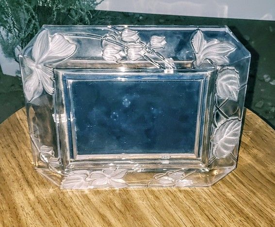 Mikasa Slovenia Heavy Crystal Picture Frame