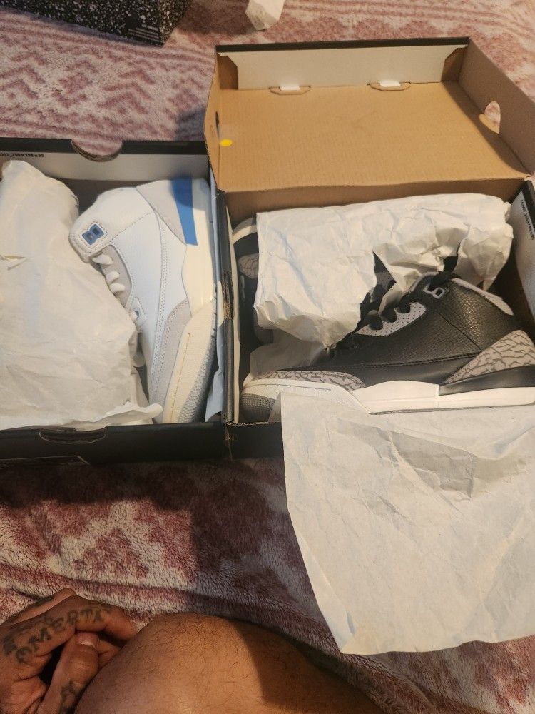 JORDAN 3 TWO PAIR...1 SIZE 3Y AND THE OTHER SIZE 2.5Y