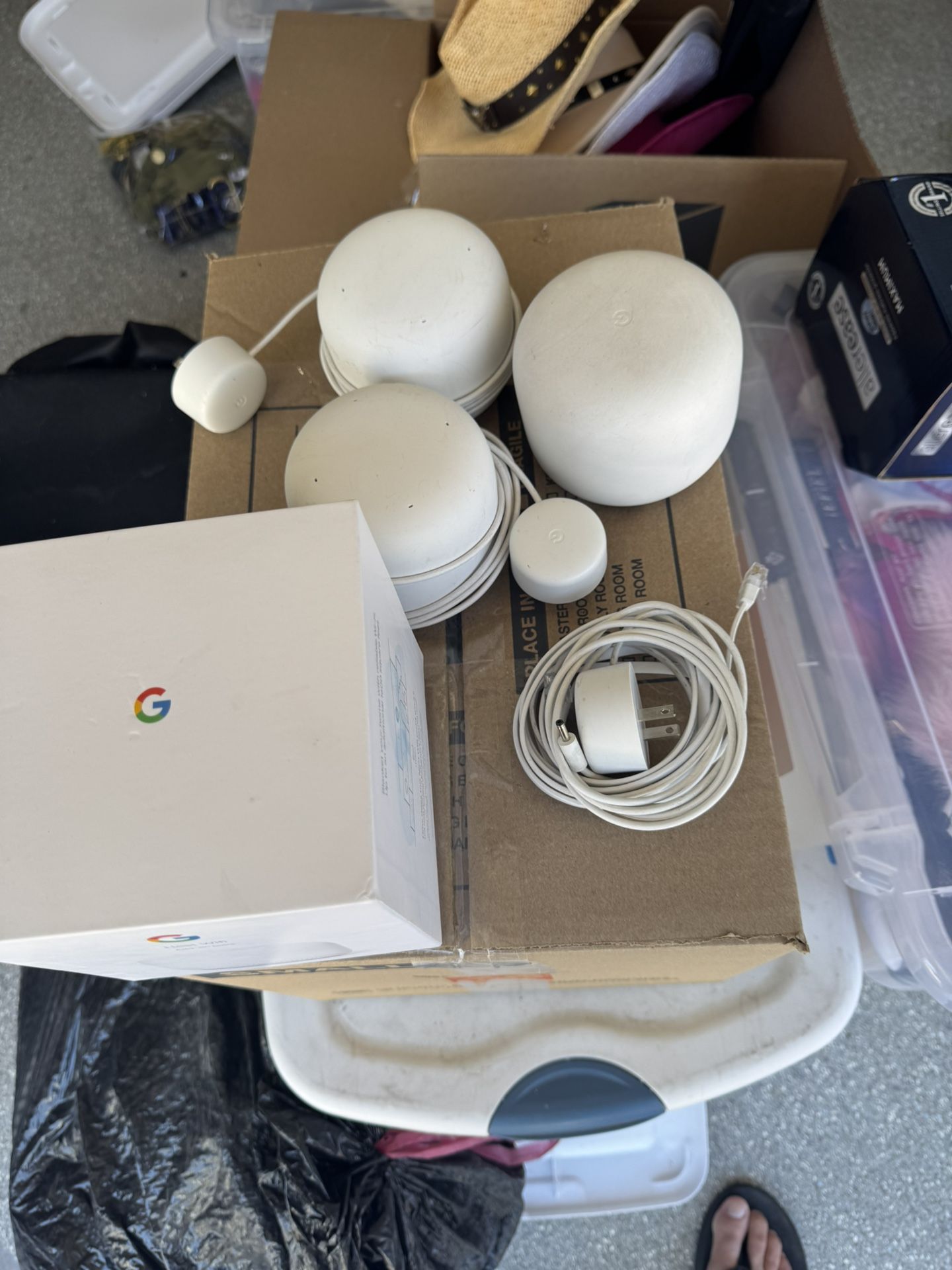 Google Nest WiFi Router Hub &3 Add On Points