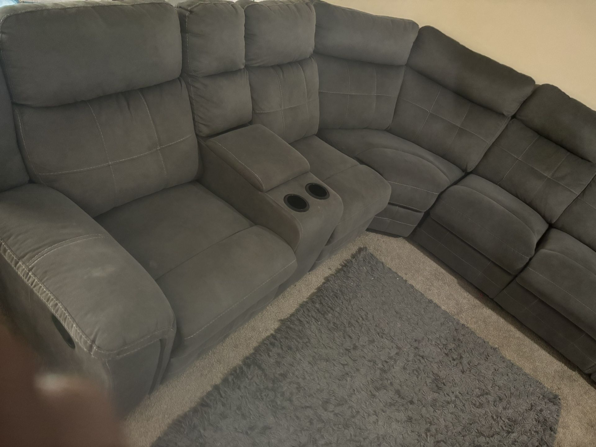 U Shape Couch With Cup Holders