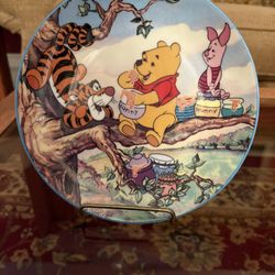 1997 Adorable Disney/Bradford Winnie The Pooh Collector Plate