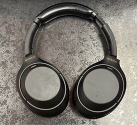 Sony WH-1000XM4 Wireless Noise Canceling Over-Ear Headphones Black