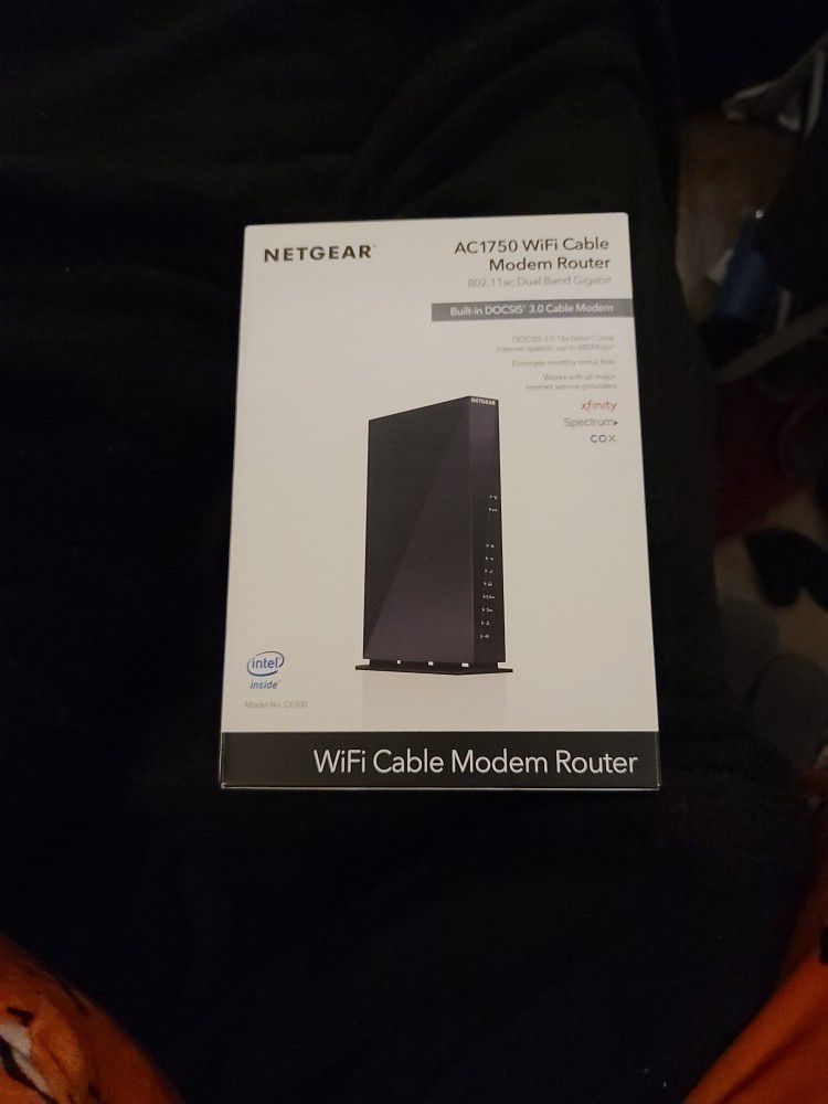 NETGEAR - Dual-Band AC1750 Router with 16 x 4 DOCSIS 3.0 Cable Modem - Black

